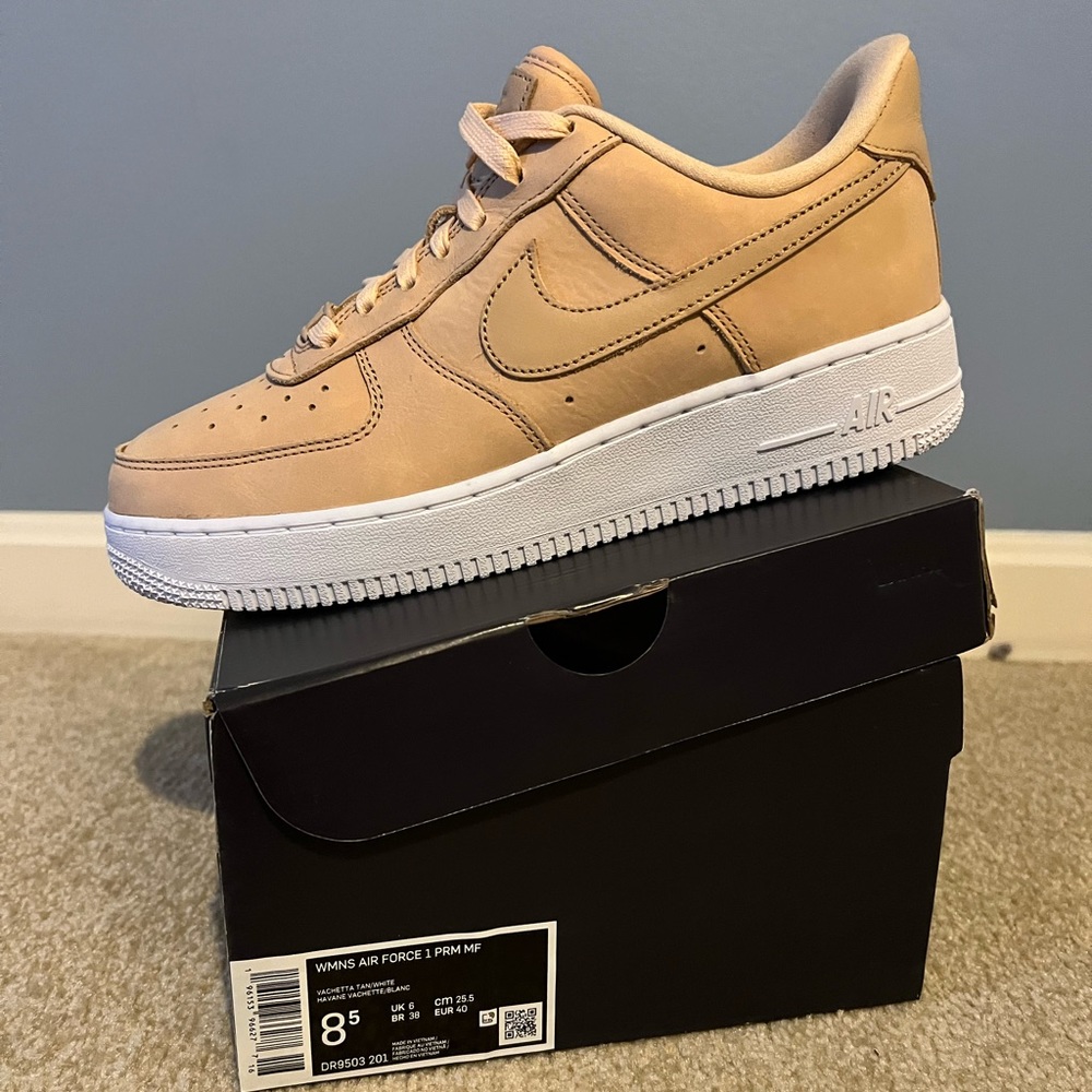 New with tags womens anime Air Force 1